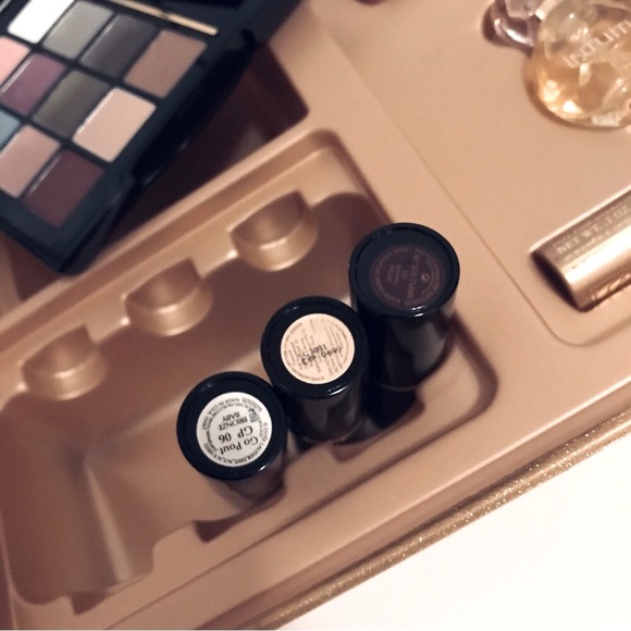 🌷RARE 34 Piece NWT Vintage Estée Lauder Cosmetics Kit Set Bundle Lot Lip Eye - Picture 5 of 10